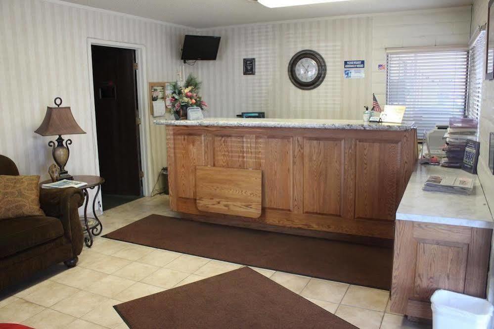 River Inn スーザンビル エクステリア 写真